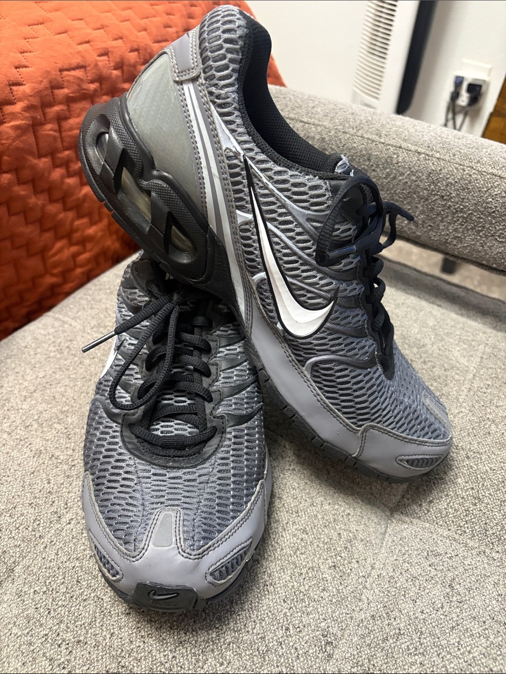 Nike Air Men's Gray Mesh Athletic Running Sneakers